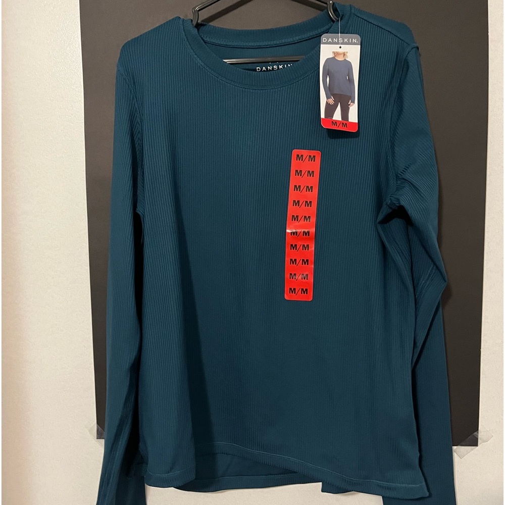 Danskins active wear top